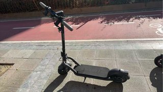Patinete Eléctrico Navee como Neuva con factura
