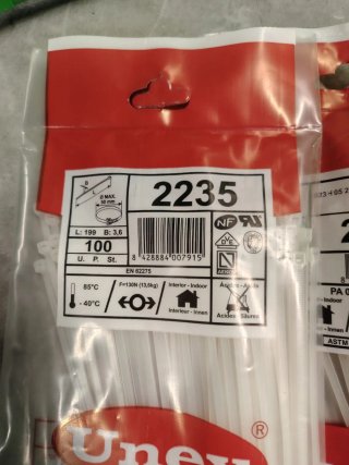 LOTE 4.250 BRIDAS UNEX – MATERIAL PROFESIONAL