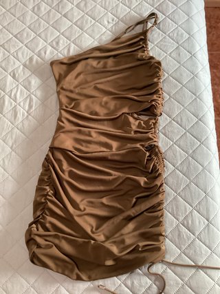 Vestido Marrón con Aberturas