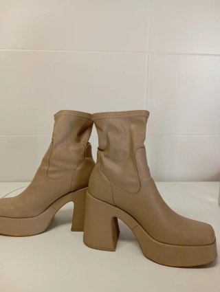 Botines Beige de Tacón