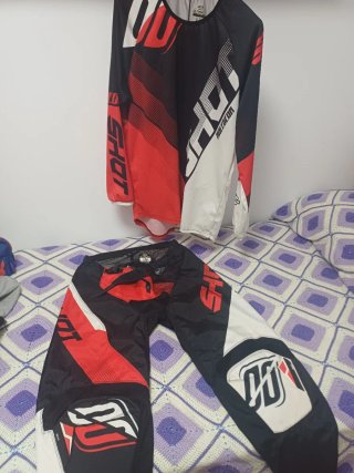 Traje Motocross SHOT Rojo/Negro