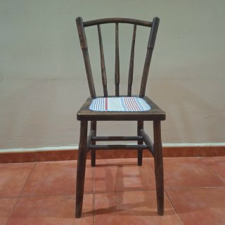 Silla Antigua de Madera