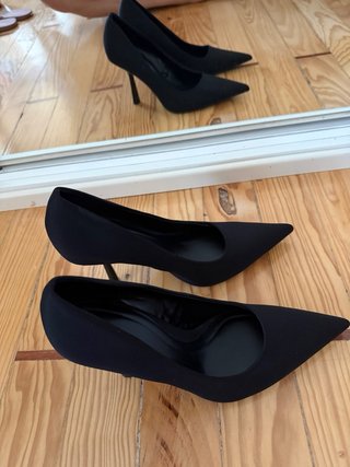 Zapatos de tacón Zara negros