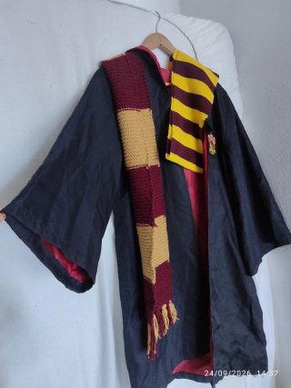 Disfraz Harry Potter Túnica y Bufanda