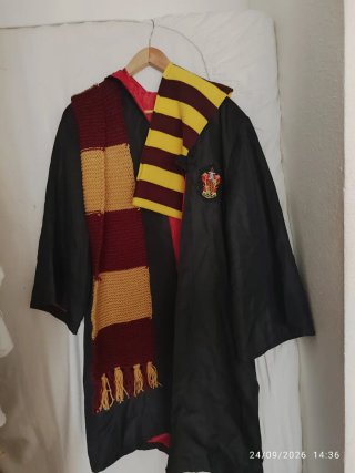 Disfraz Harry Potter Túnica y Bufanda