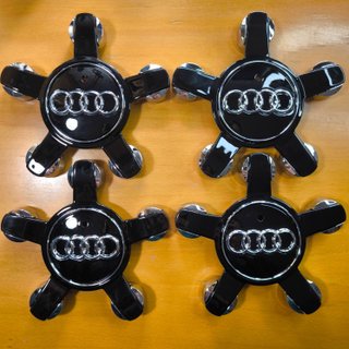 TAPABUJES AUDI 135mm NEGRO CONCAVOS - EMBLEMAS AUD