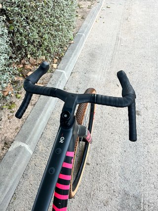 SCOTT ADDICT GRAVEL RC KM 0 con muy poco uso.
