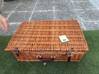 Cesta de Picnic Vintage Inglesa para 4 personas