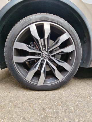 Llantas Volkswagen Tiguan 20 Rline impecables