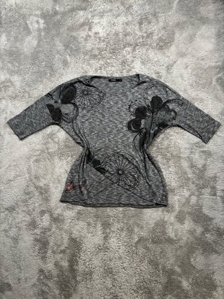 Camiseta Desigual Estampada Gris