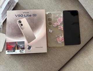 Vivo V50 Lite 5G Titanium Gold
