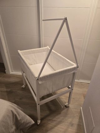 Minicuna Zara Home Blanca con Soporte Dosel