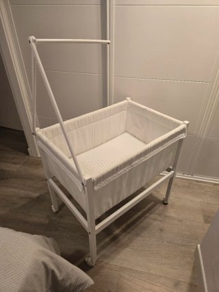 Minicuna Zara Home Blanca con Soporte Dosel