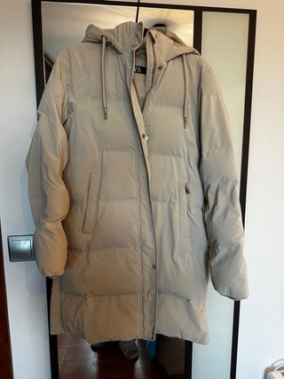 Abrigo acolchado Zara beige