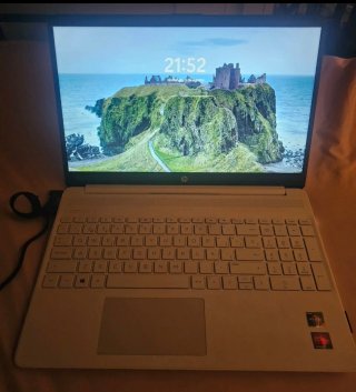 Portátil HP Plata y Blanco