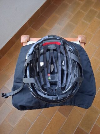 Capacete Kask Valegro Preto Brilhante