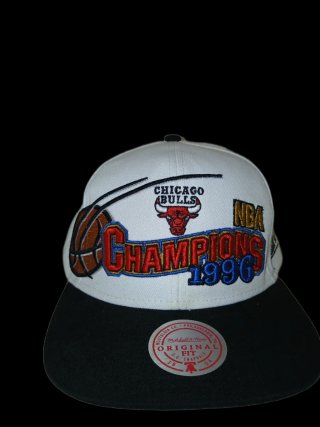 Cappellino Chicago Bulls 1996 Mitchell & Ness
