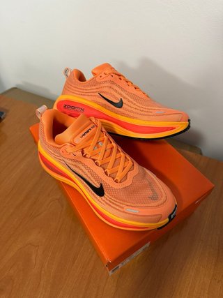 Zapatillas Nike Vomero 18 Plus NEW