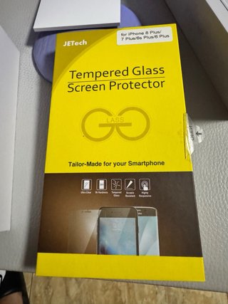iPhone 8 Plus Blanco + Funda y 2 Protectores