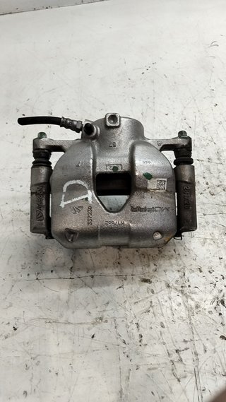 1025998 PINZA FRENO DELANTERA DERECHA FIAT 500E