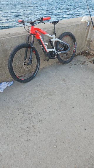 Bicicleta Eléctrica de Montaña