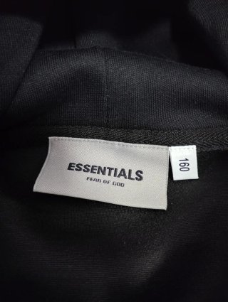 Conjunto Sudadera y Pantalón Essentials