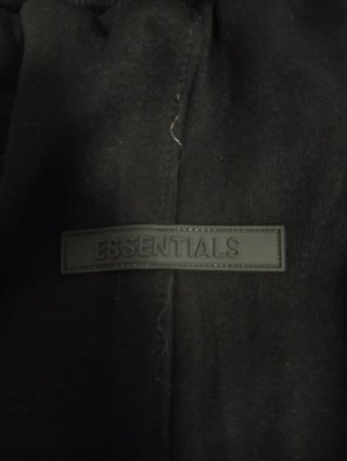 Conjunto Sudadera y Pantalón Essentials
