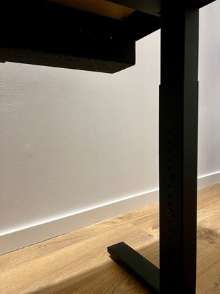 Scrivania elettrica elevabile IKEA MITTZON