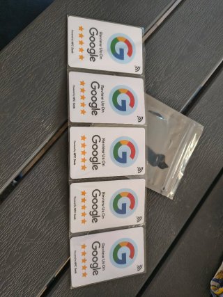 5 Schede Google per recensioni NFC