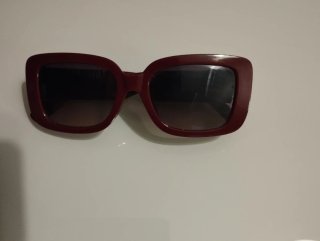 Gafas de sol rojas