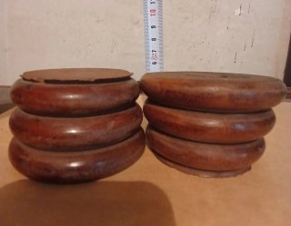 2 Patas de Madera Antiguas