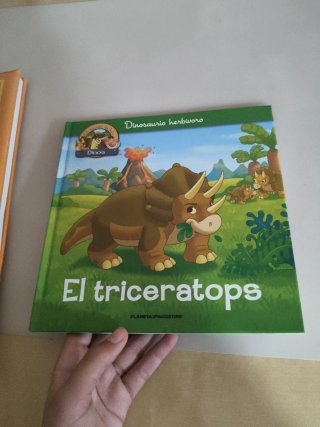 Libro del triceratops