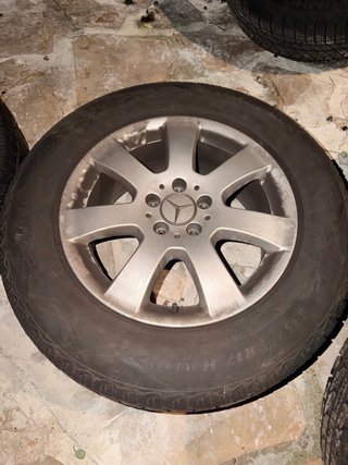Set Llantas con Neumatico Mercedes