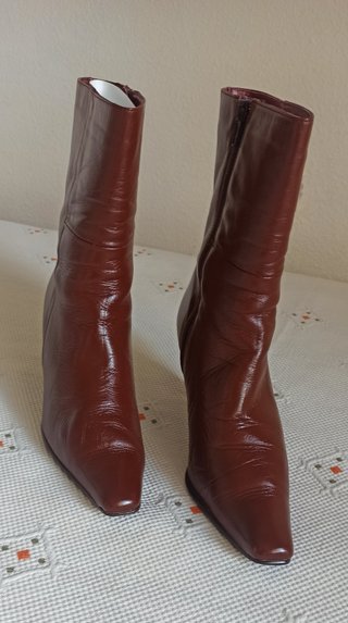 Botines Remedios Miralles Marrones T40