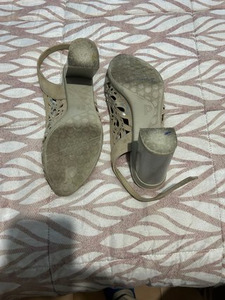 Sandalias Pitillos Tacón Beige