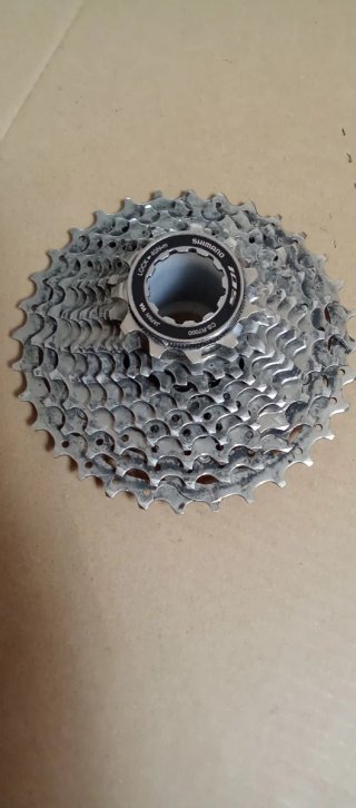 Piñones Shimano CS-R7000