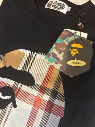 Camiseta A Bathing Ape (BAPE) x Burberry Negra