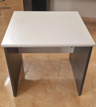 Mesa de oficina auxiliar