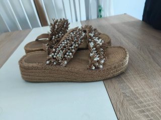 Sandalias Oysho Beige/Marrón