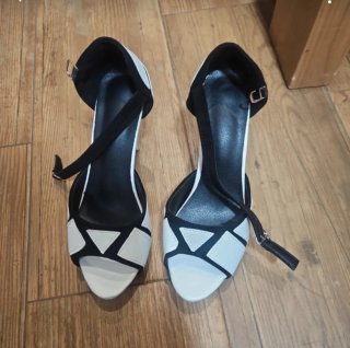 Zapatos de tacón talla 38