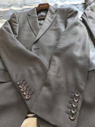 Traje Gucci Gris