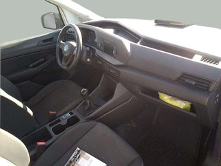Volkswagen Caddy con mobiliario