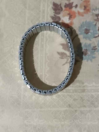 Pulsera de acero plateada