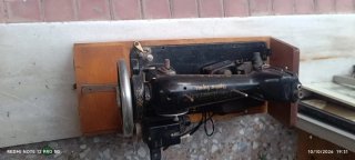 Máquina de coser antigua
