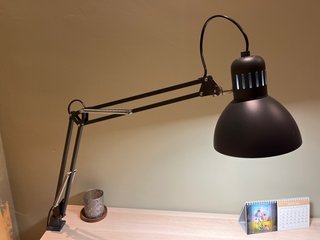 Lámpara Escritorio Flexo Ikea Negra