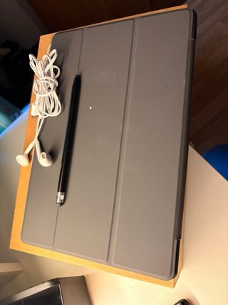 Tablet Android con pen e custodia