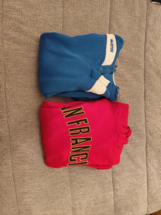 2 Sudaderas con capucha