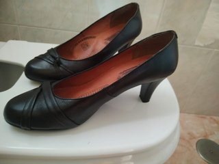 Zapatos de piel negros