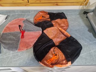 3 Paracaidistas de Juguete con Figuras