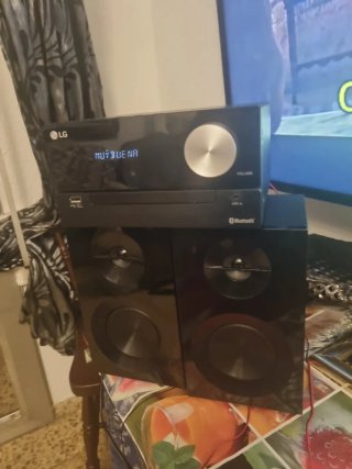 Micro cadena LG negra